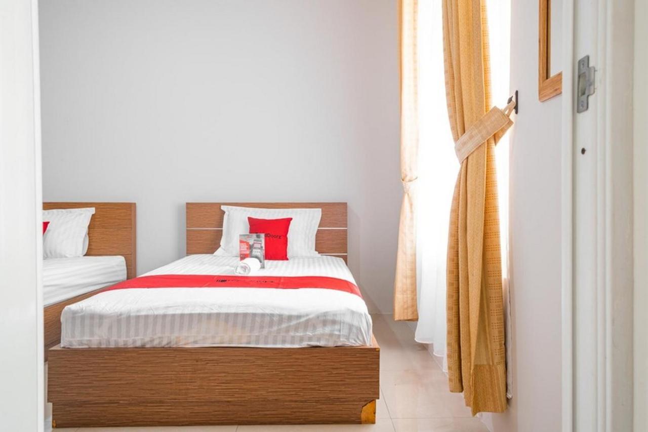 מלון טנגרנג Reddoorz Near Siloam Karawaci 3 מראה חיצוני תמונה